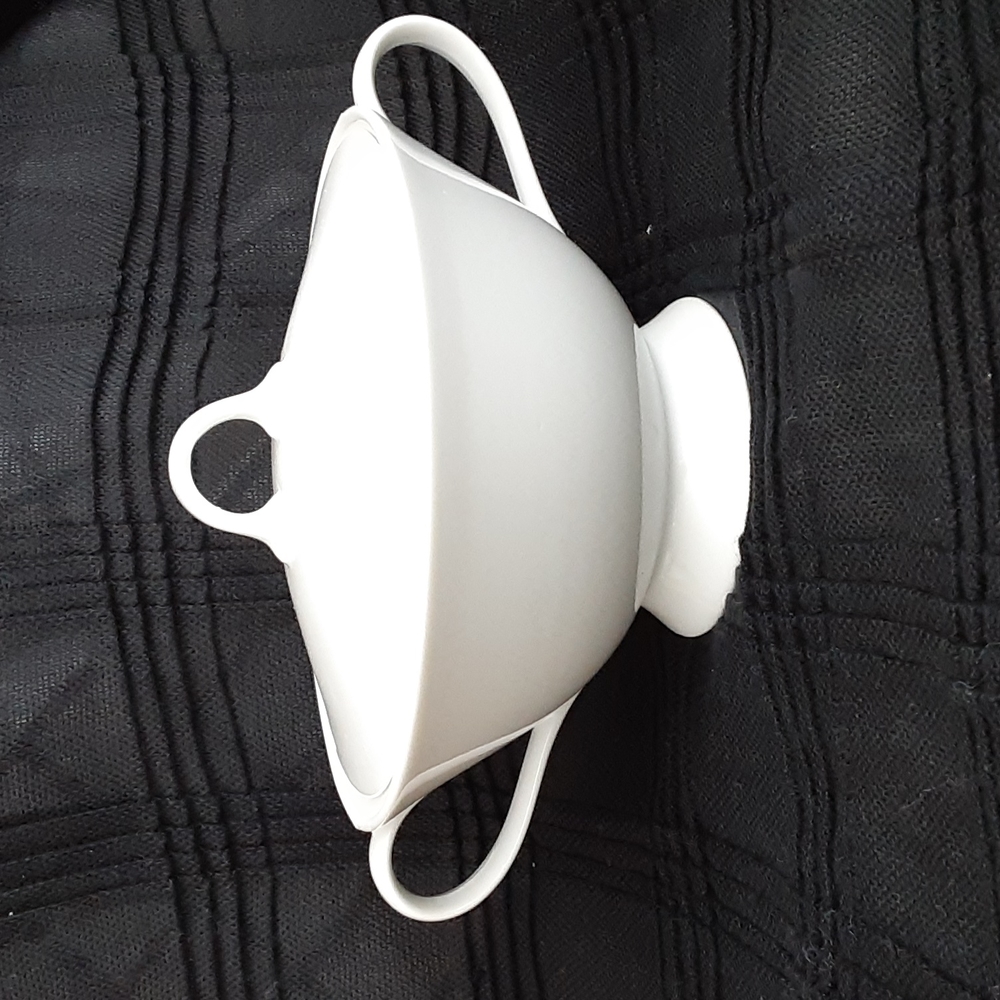 Norleans China Japan Lisa Design Lidded White Sugar Bowl